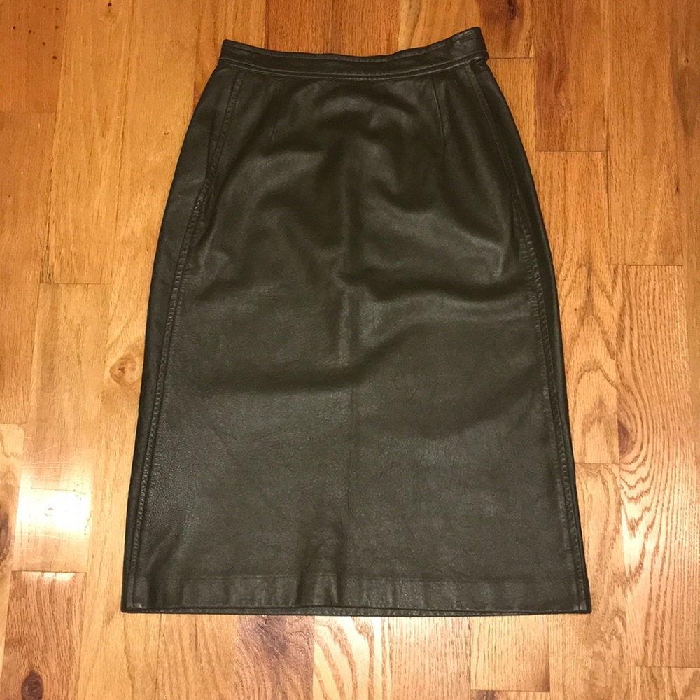 RARE Vintage Elizabeth Arden Leather Skirt!!